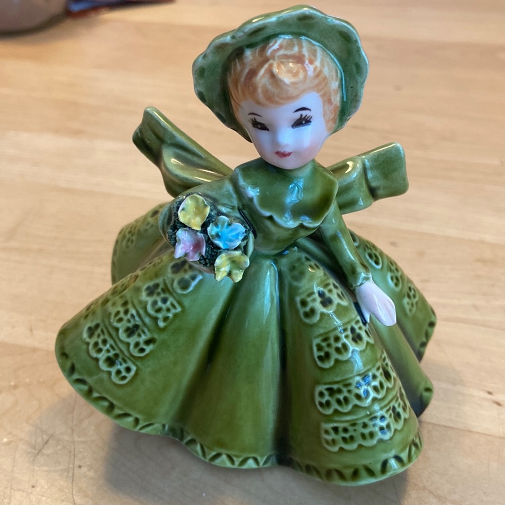 Small girl figurine